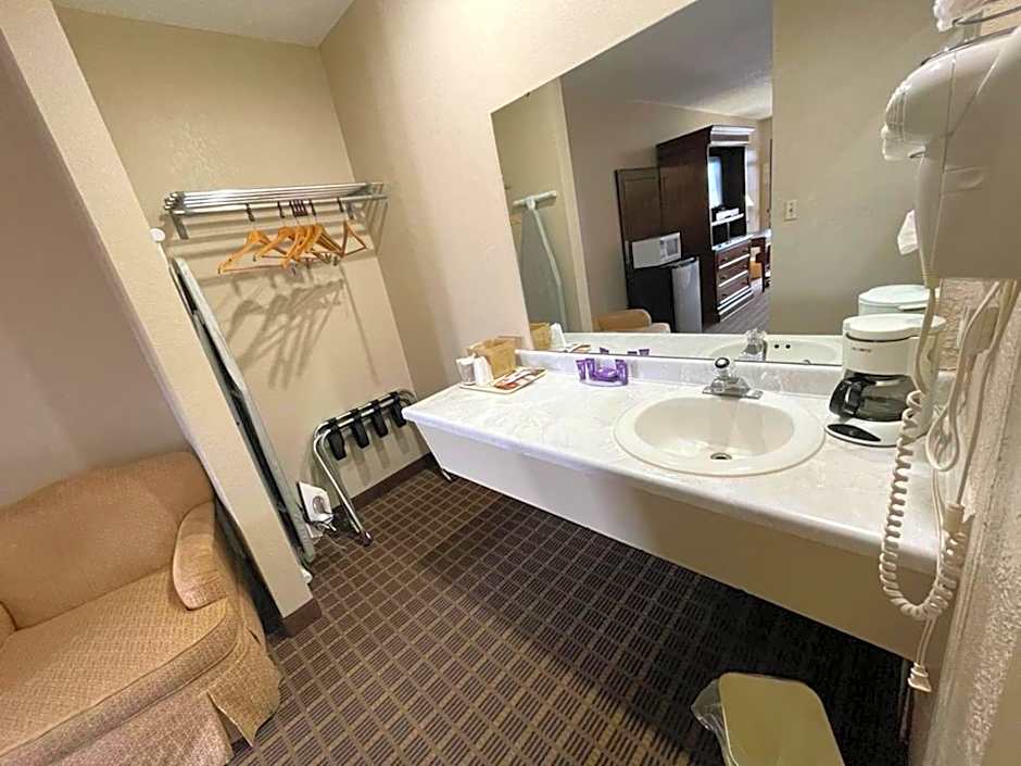 Knights Inn & Suites Emporia