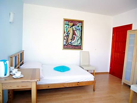 Triple Room with Private Bathroom