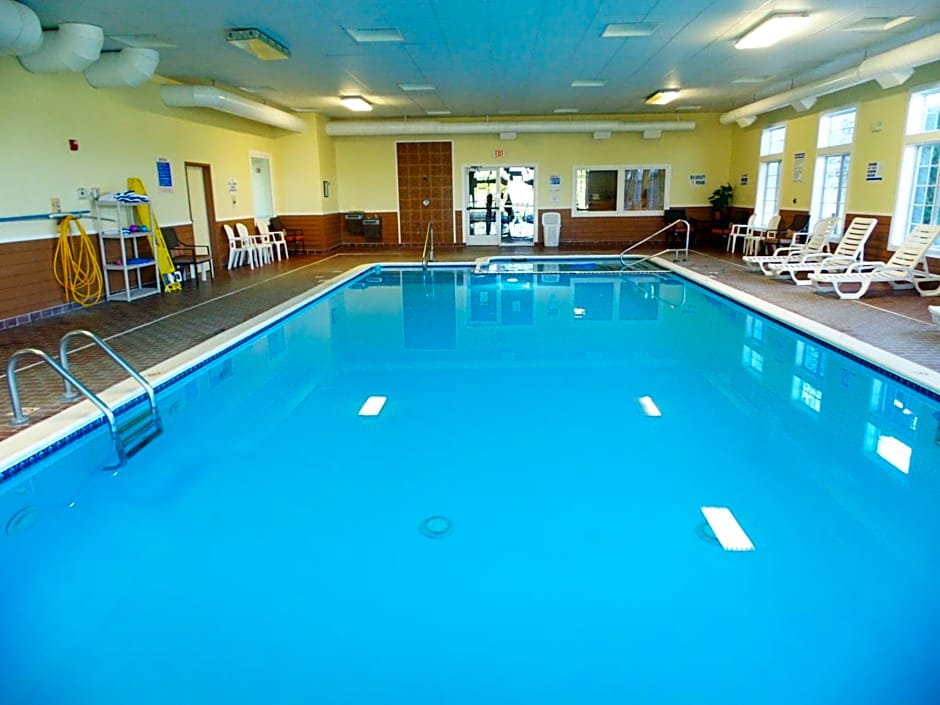 American Inn And Suites Houghton Lake