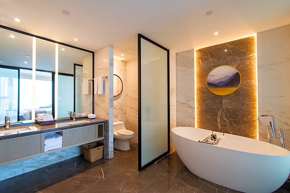 Ramada Plaza Wyndham Wenzhou Cangnan