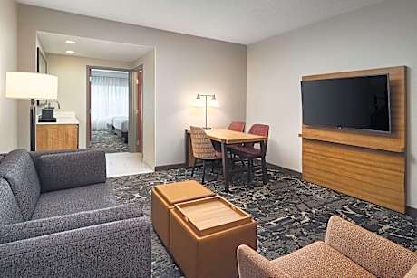 Suite with Two Queen Beds and Roll-In Shower - Mobility/Hearing Access