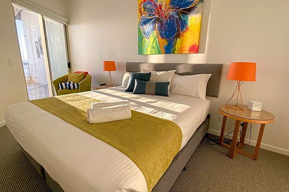 Waves Maroochy River