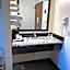 Super 8 by Wyndham Smithville/Kansas City