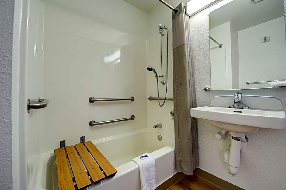 Motel 6-Seattle, WA - Airport