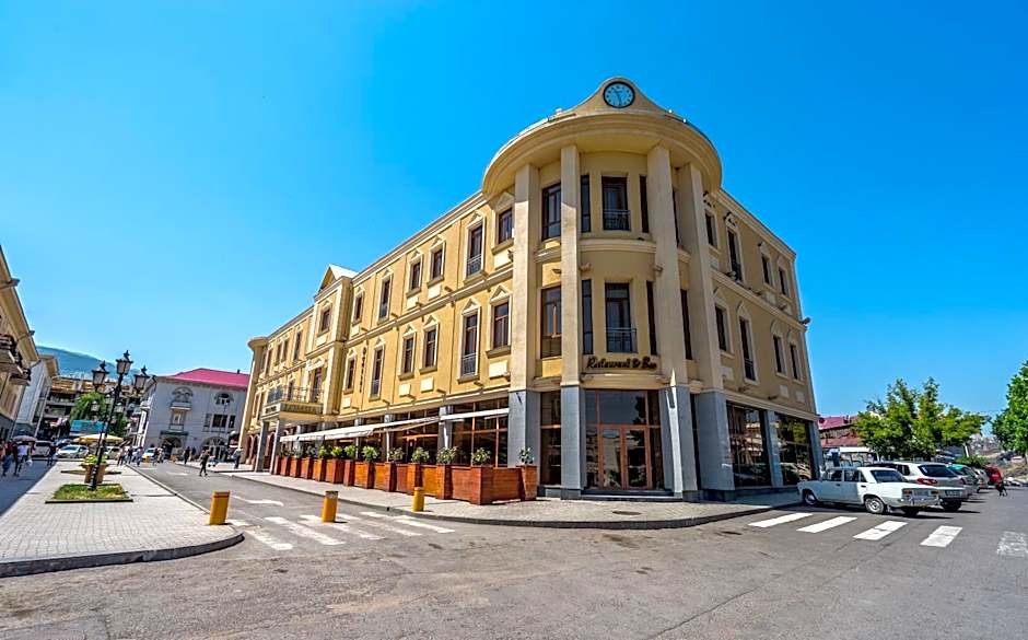 Hotel Lomsia