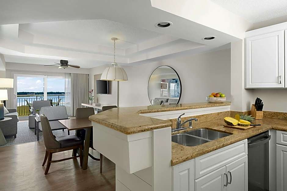 Marriott's Harbour Point And Sunset Pointe At Shelter Cove