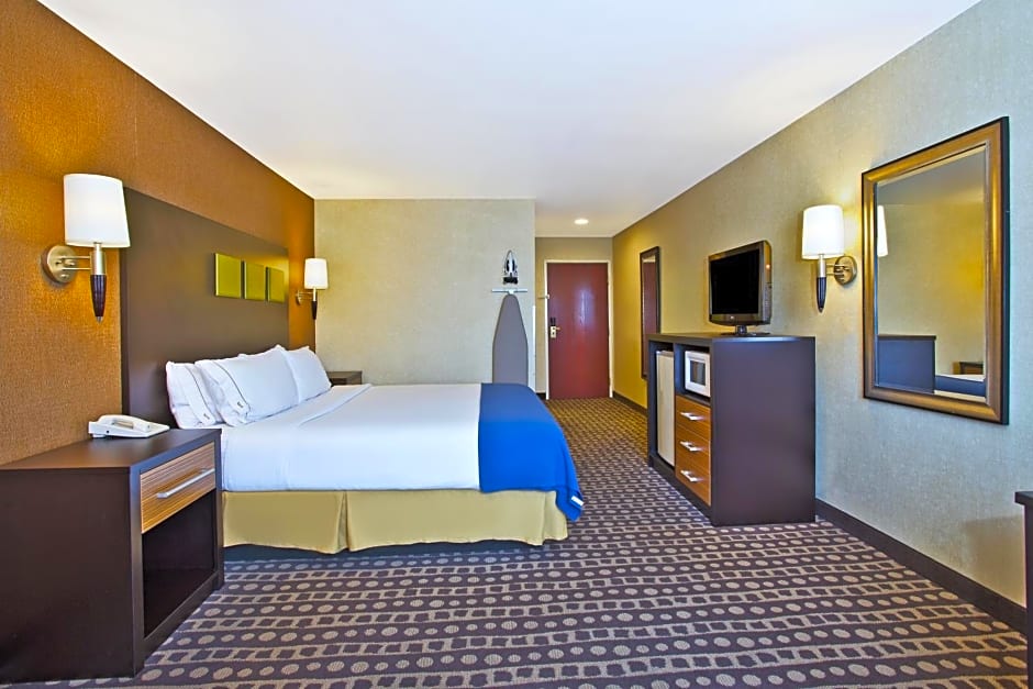 Holiday Inn Express Hotel & Suites Wabash