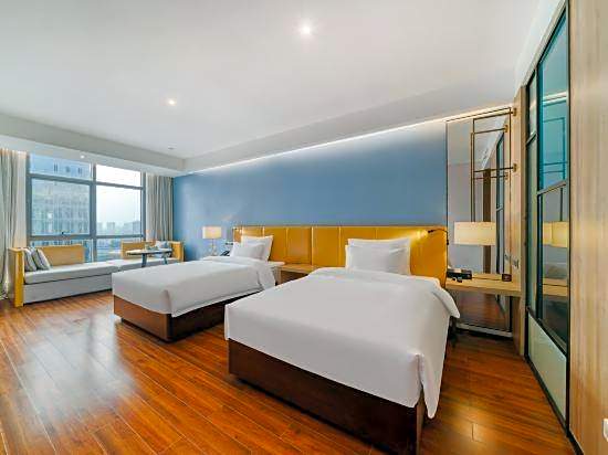 Ningbo Nantang Old Street Poning Hotel