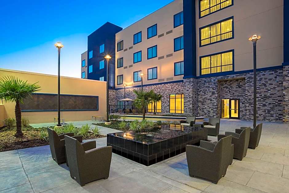 Courtyard by Marriott Houston Katy Mills