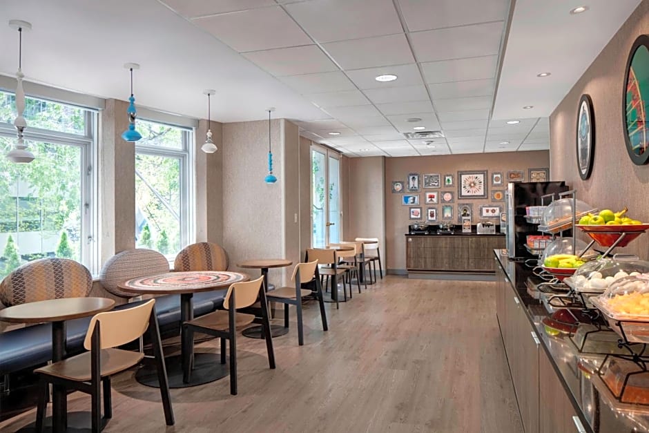 Fairfield Inn and Suites Chicago Downtown/ Magnificent Mile