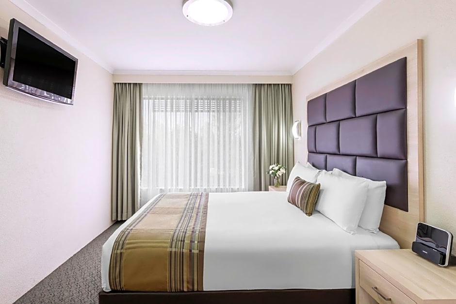 Best Western Plus Garden City Hotel Canberra