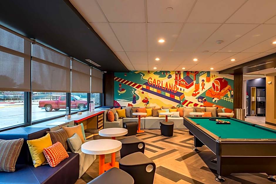 Tru by Hilton Garland, TX