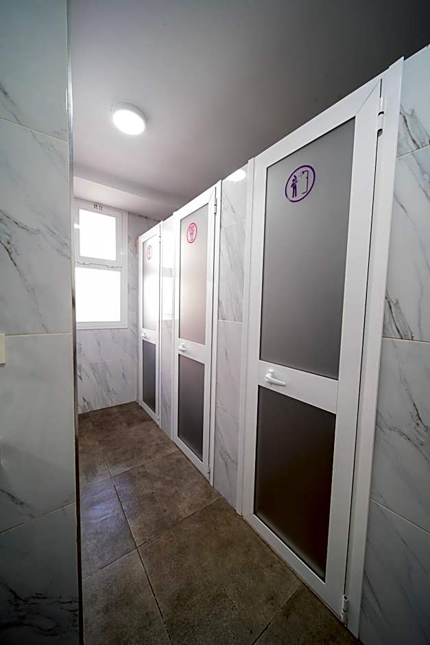 Be Happy Hostel - Albergue en el centro de Nerja