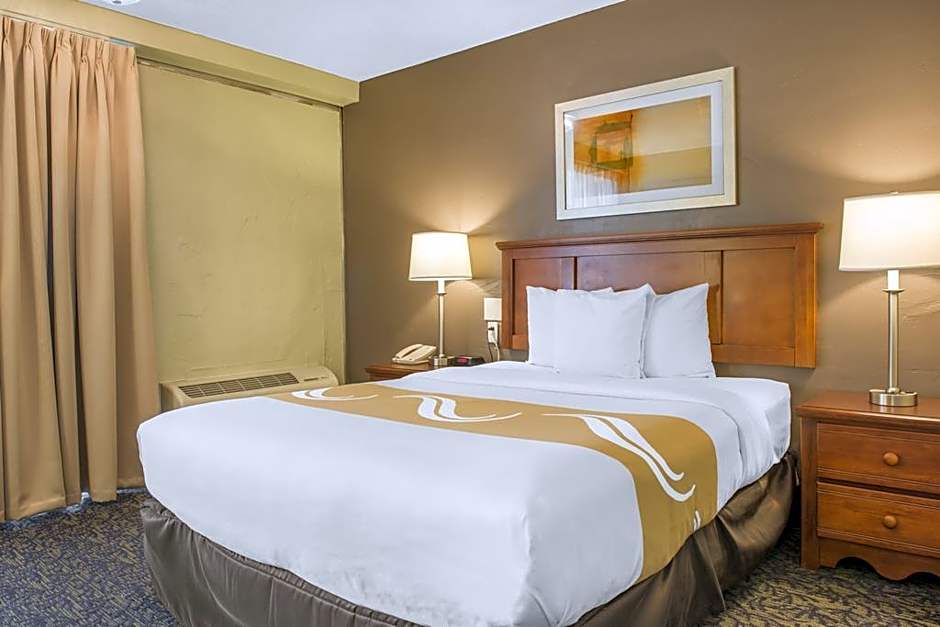 Quality Inn University Center