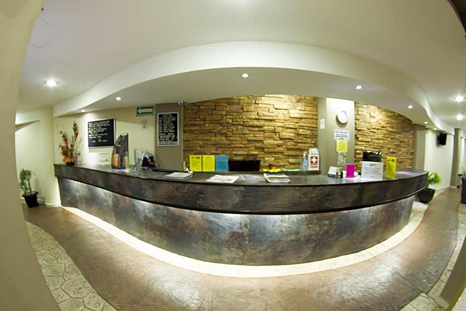 Hotel & Suites Domani