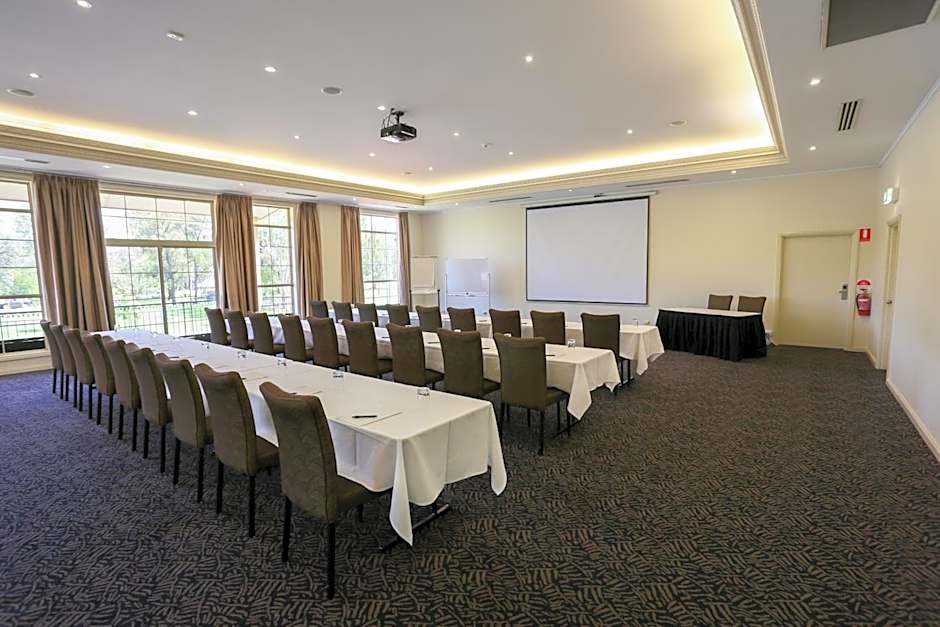 Best Western Plus Albury Hovell Tree