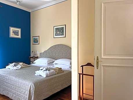 Triple Room with Private External Bathroom