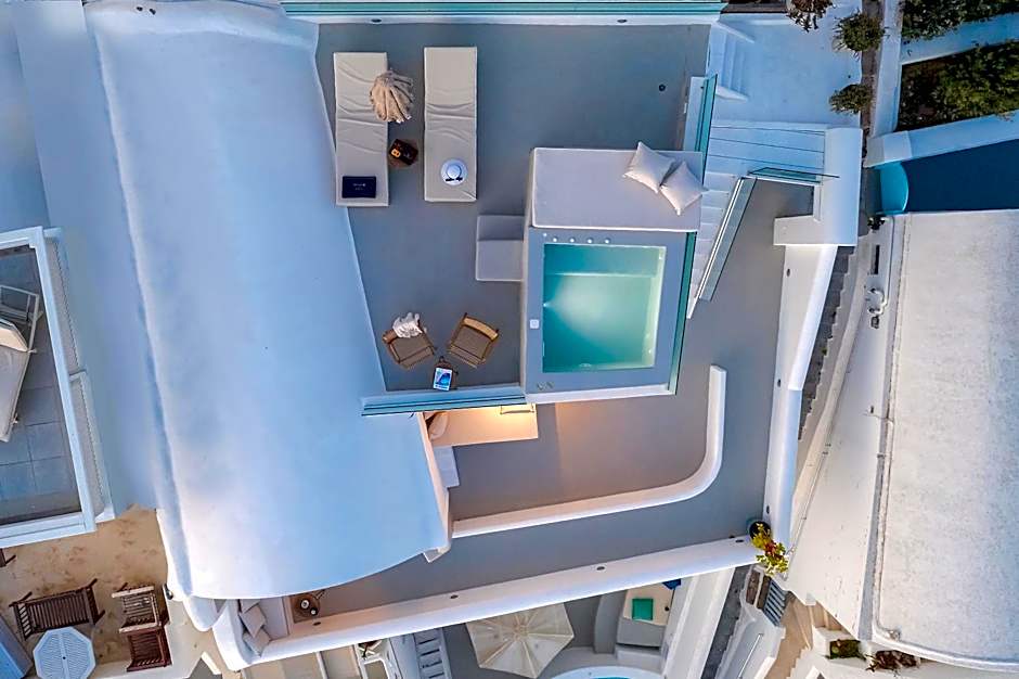 Kaleidoscope Imerovigli Suites