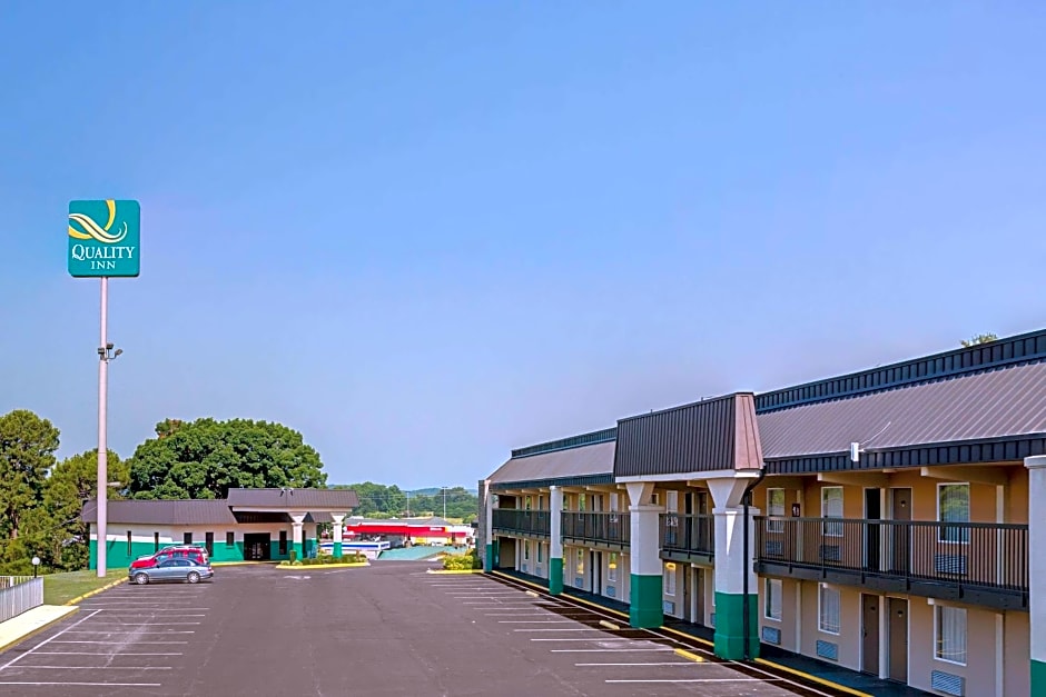 Quality Inn Hurricane Mills