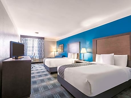 2 Queen Beds Suite Non-Smoking