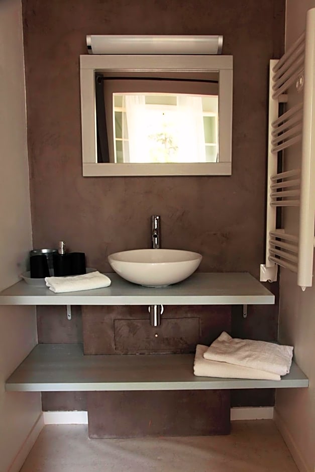 Le Clos du Théron, chambre d'hôte
