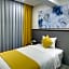 Leo Suites