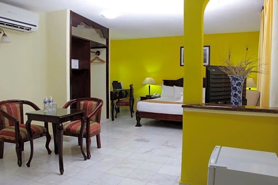 Hotel Madan Cárdenas