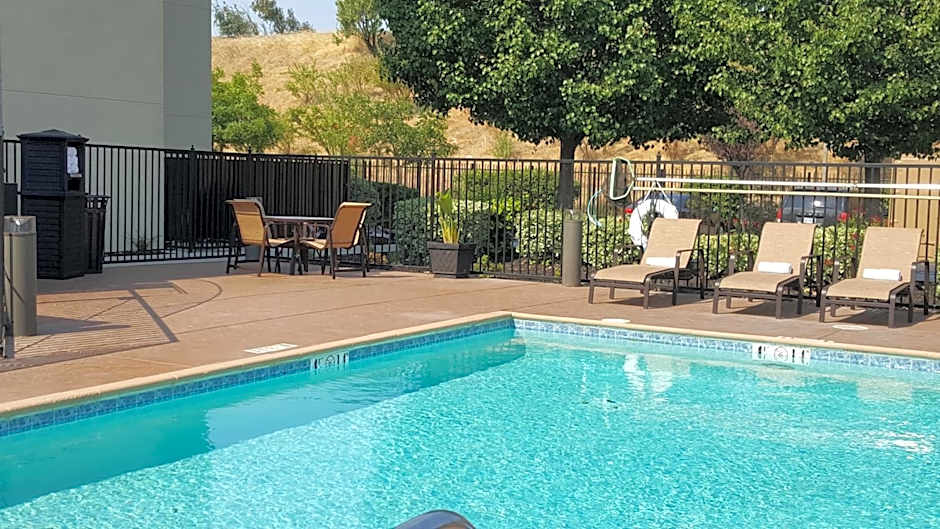Best Western Plus Delta Inn & Suites