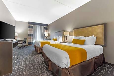 Queen Room with Two Queen Beds - Non-Smoking