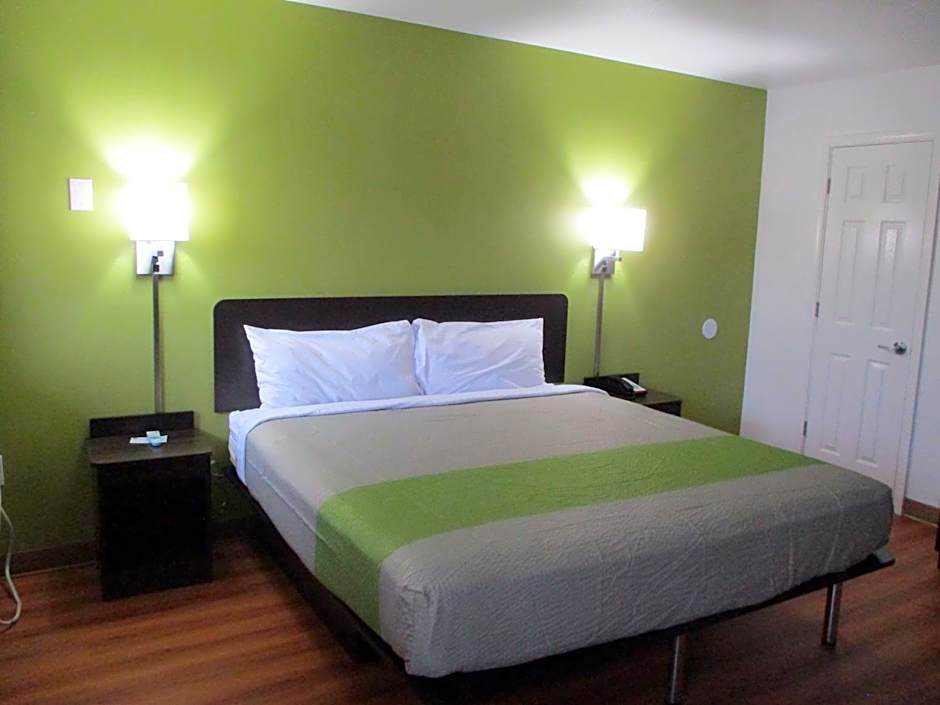 Motel 6-North Olmsted, OH - Cleveland