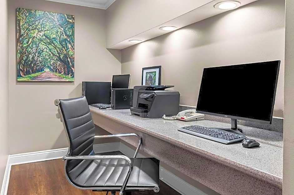 Best Western Forest Inn