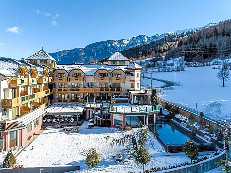 Tevini Dolomites Charming Hotel