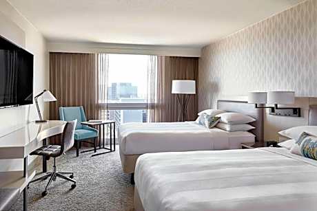 Guest Room with Two Double Beds