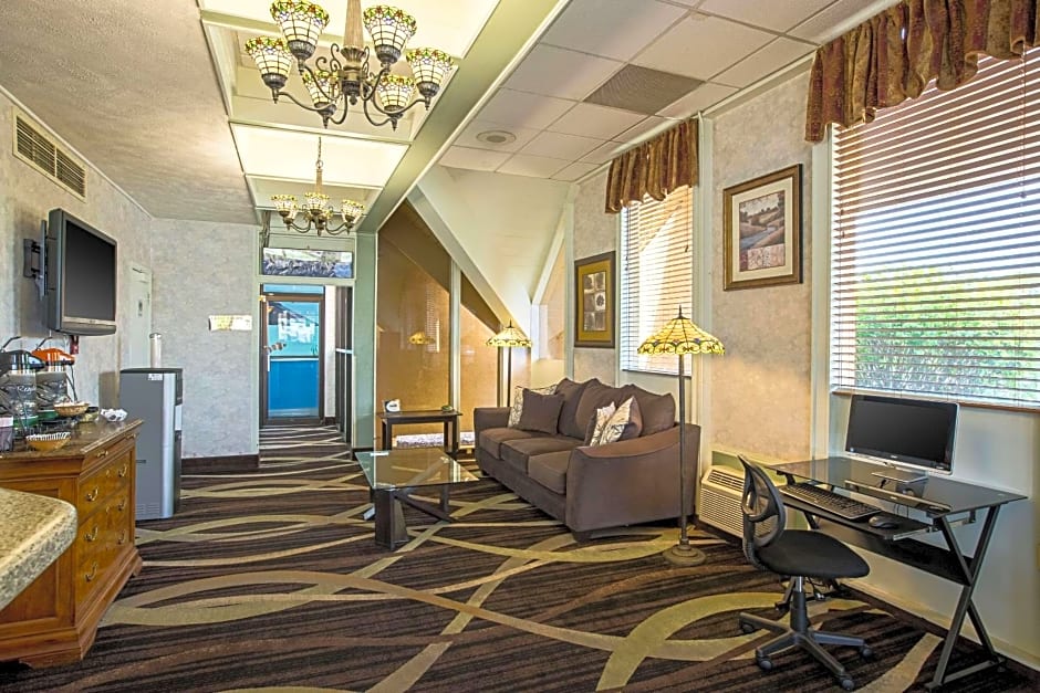Quality Inn & Suites near I-480 and I-29