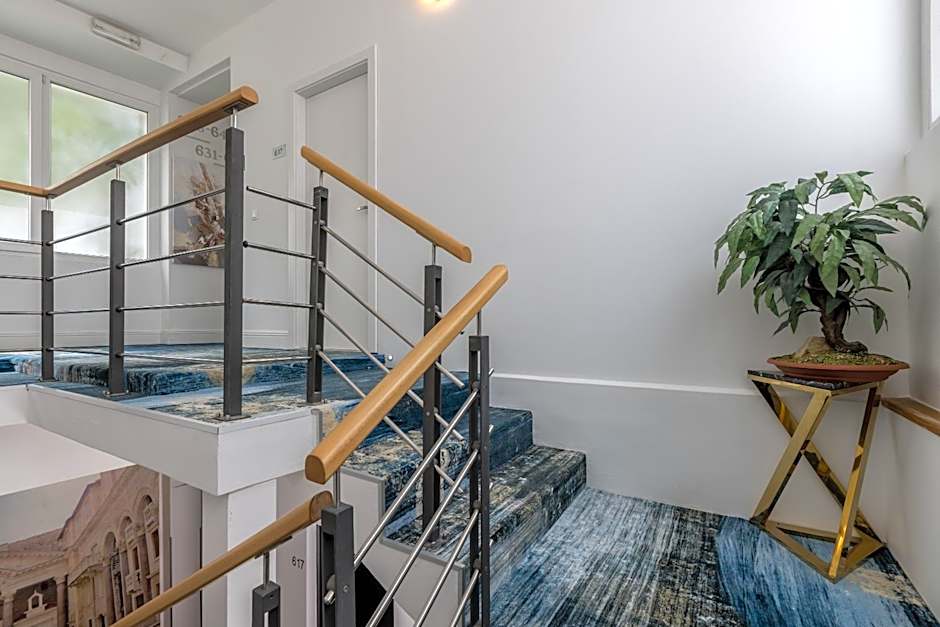 Annex building of Art Hotel