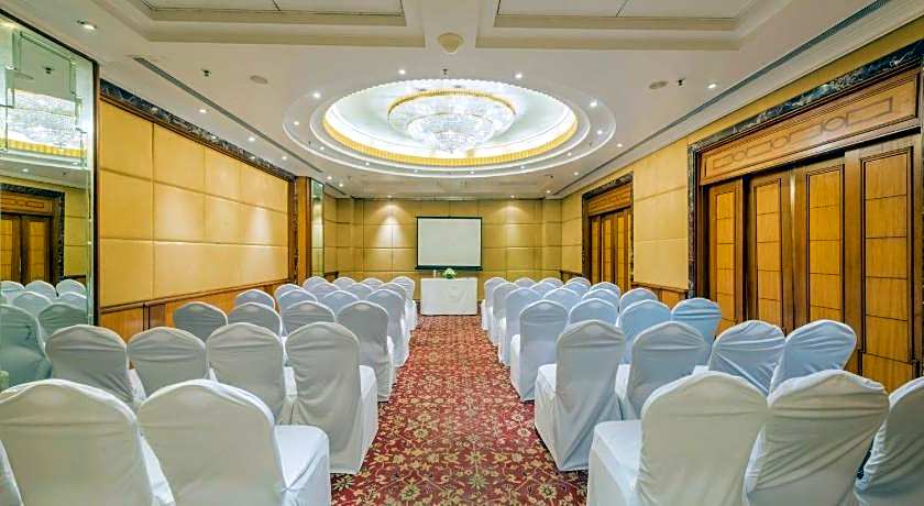 Hotel Parle International