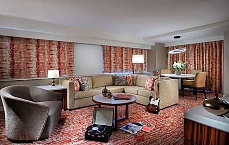 South Tower Apollo Bay View Suite