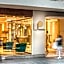 Up Viamonte Hotel