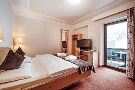 Economy Double Room with Balcony