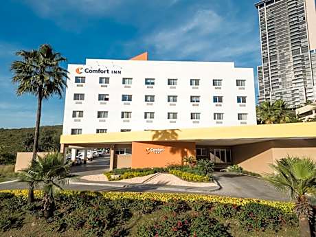 Comfort Inn Monterrey Valle