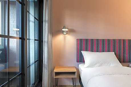 Twin Room with Balcony