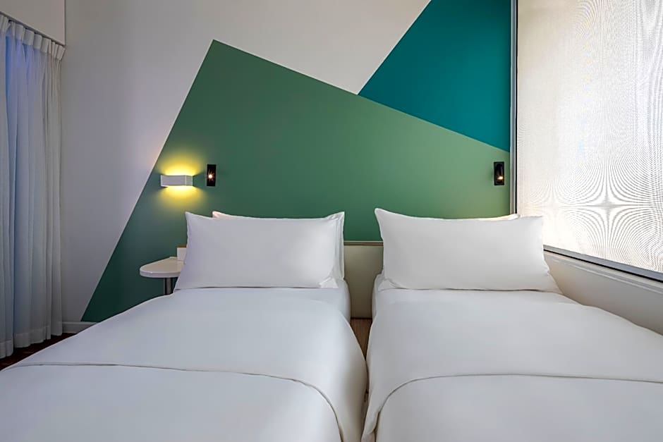 Tru by Hilton Hoa Binh City Centre