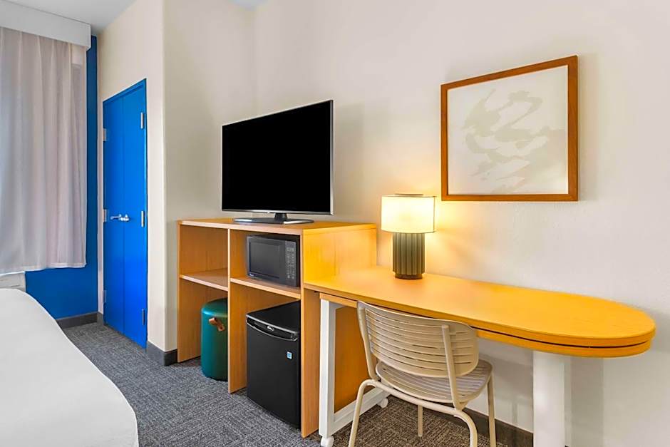 Spark by Hilton Pearland