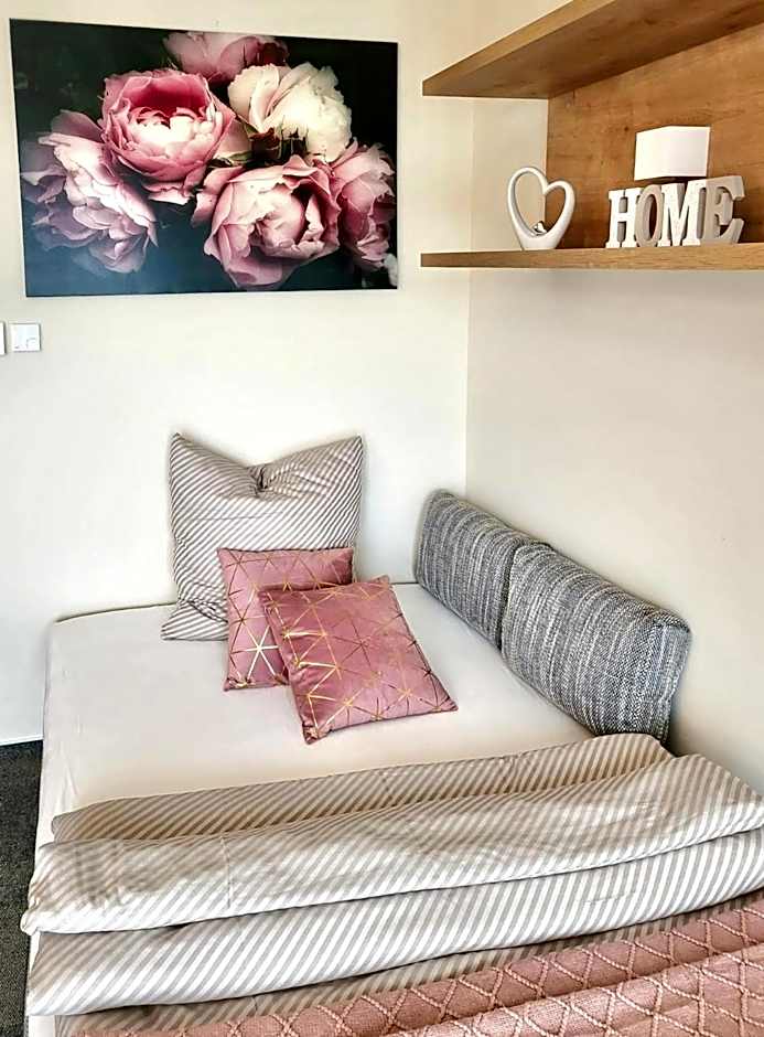 LikeDaheim Apartments