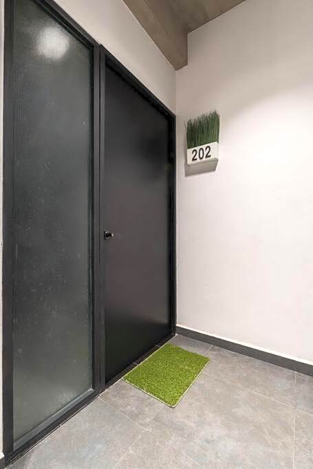 P202 Walk to Zocalo 3Bdrm 2bath Rooftop AC