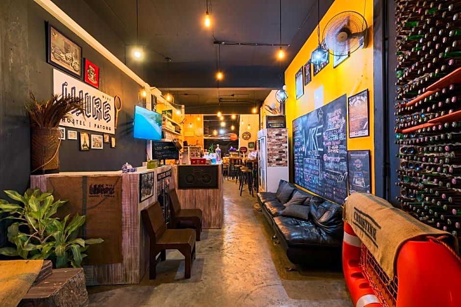 Photo 1 of 28 of Wire Hostel Patong