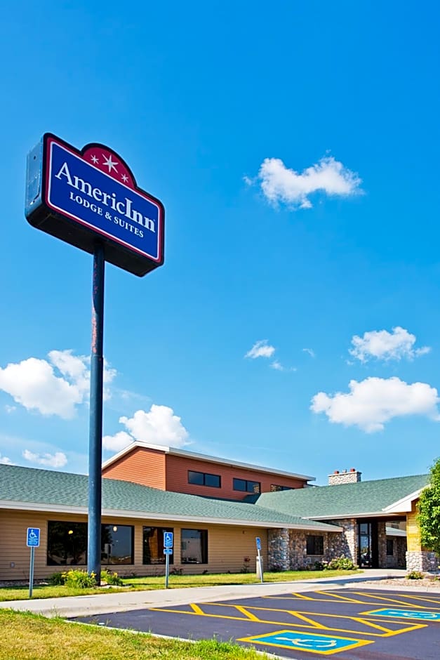 AmericInn by Wyndham Lincoln North