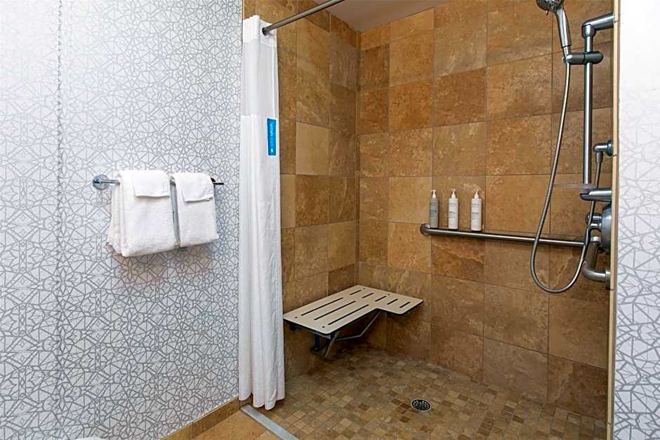 Hampton Inn By Hilton And Suites Wilder