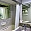 Cresta Jameson Hotel
