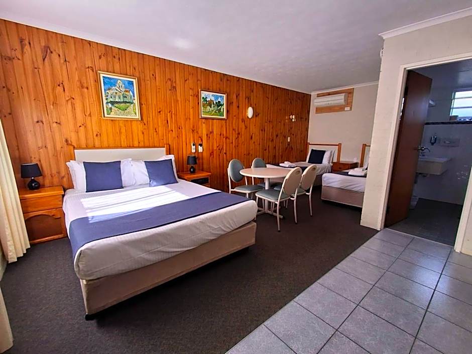 Blue Diamond Motor Inn